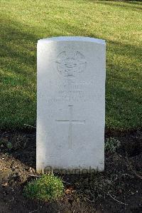 Harrogate (Stonefall) Cemetery - Hill, Milton Lynn